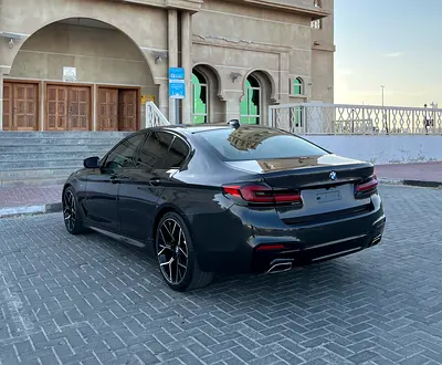 صورة مصغرة 4 لـ 2019 BMW 5-SERIES
