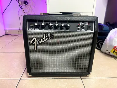 Fender Frontman 15G Guitar Amp for sale