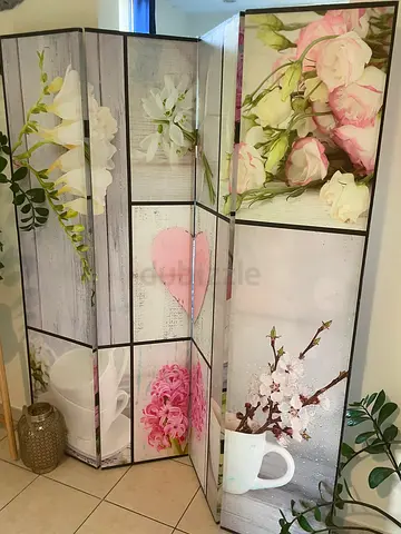Decorative 4-Panel Folding Room Divider with Floral Prints