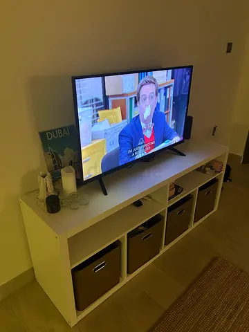 ikea kallax tv bench + 4 baskets