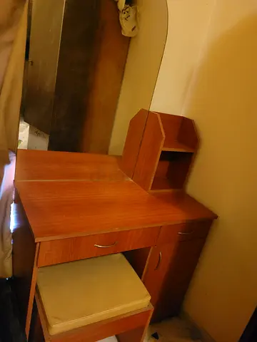 Dressing table