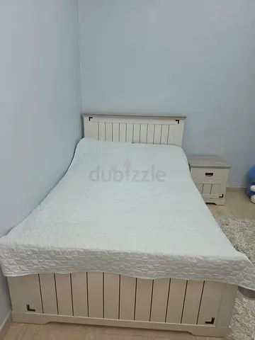 Furniture set
