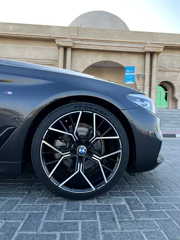 صورة مصغرة 8 لـ 2019 BMW 5-SERIES