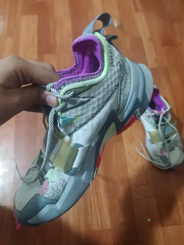 Zero noise multicolored