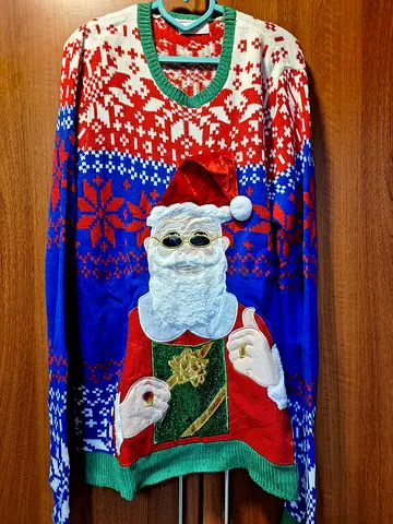 Santa Claus Christmas sweater L