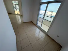 3 balconies with sea views, central air conditioning, 6 payment plans, large area, easy access to Sh
