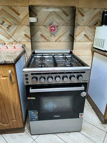 Clikon 4-Burner Gas Cooker with Oven - Good Working Condition