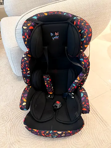 As good as new convertible infant/toddler car seat in black with colorful pattern