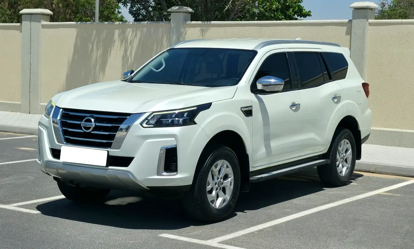 Nissan Xterra 2021 — photo 1 of 12
