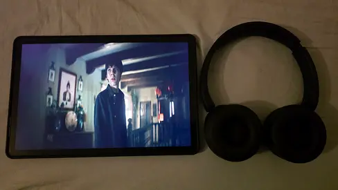 XIAOMI REDMI PAD SE 8GB RAM 256 GB ROM WITH SONY WH-CH520 BLUETOOTH HEADPHONES