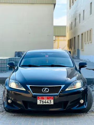 Lexus IS 300 2012 GCC Specs - Excellent Condition