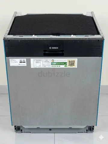 Bosch Built-in Dishwasher Series 8 for sale. Usage: 6 to 12 months used. Condition: Excellent condit