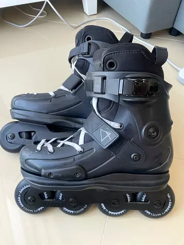 UFR Intuition inline Skates (size42/43)