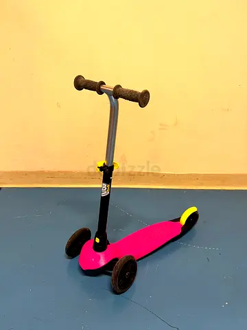 Oxelo B1 Kids 3-Wheel Scooter Pink
