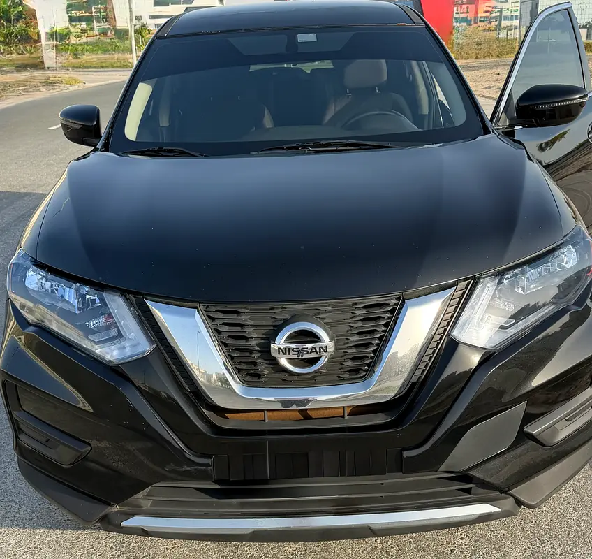 Nissan Rogue 2017 — photo 1 of 13