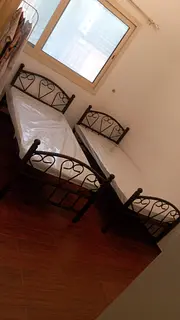 BED SPACE AVAILABLE KARAMA METRO FOR LADIES