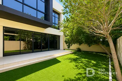 Large Living | Excellent Condition | Semi Detached