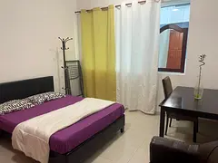 FULLY FURNISHED MASTER ROOM FOR WORKING BACHELORS, COUPLES 1800aed