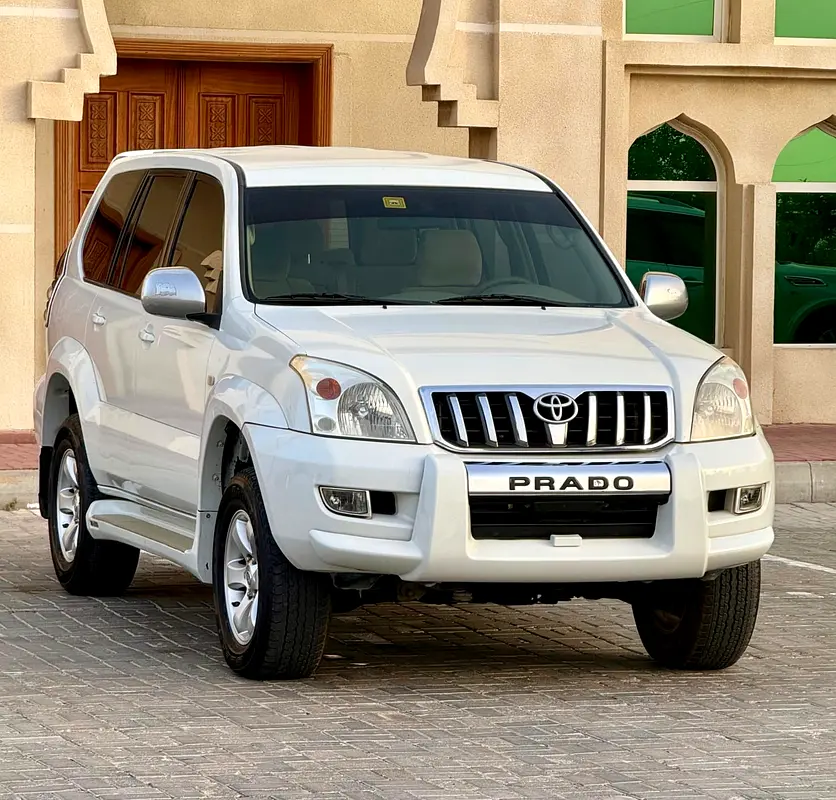 Toyota Prado 2008 — photo 1 of 17
