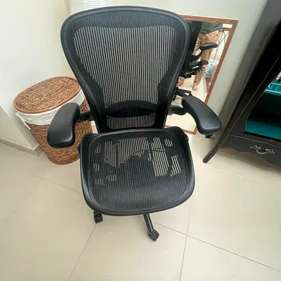 Herman Miller Aeron size B