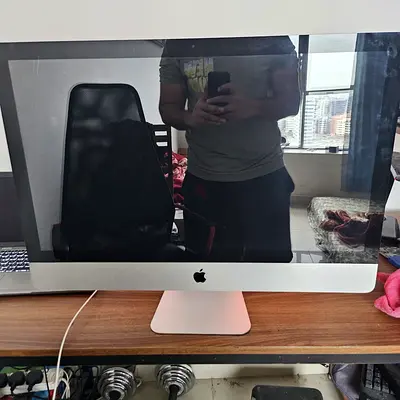Apple iMac 21.5-inch All-in-One Desktop - For Sale