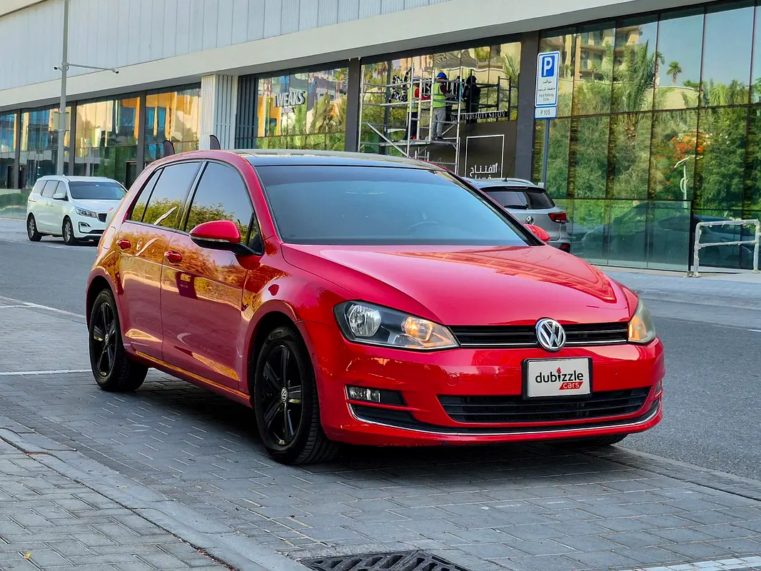 Volkswagen Golf 2017 — photo 1 of 13