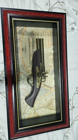 BEAUTIFULL ELEGANT FANCY DISPLAY GUN
