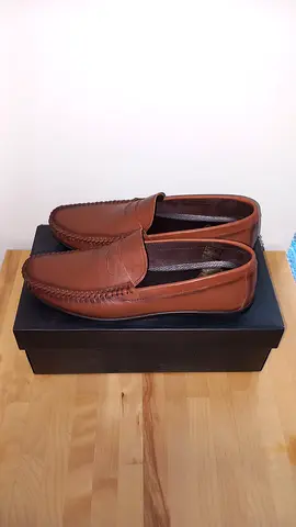 Mens Tan Moccasin Leather Loafer | Size 41 (Excellent Condition)