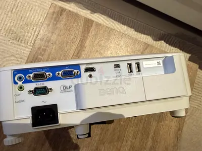 BenQ XGA SMART DLP Projector - Good Working Condition