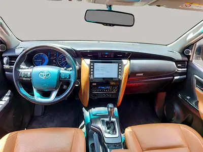 صورة 9 لـ 2022 Toyota FORTUNER