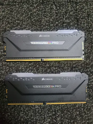 DDR4 RAM Corsair Vengeance Pro RGB