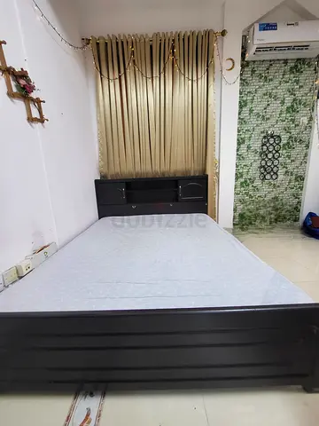 Queen-size wooden bed with mattress 215x165cm steel frame with 3 wooden supports Headboard Storage