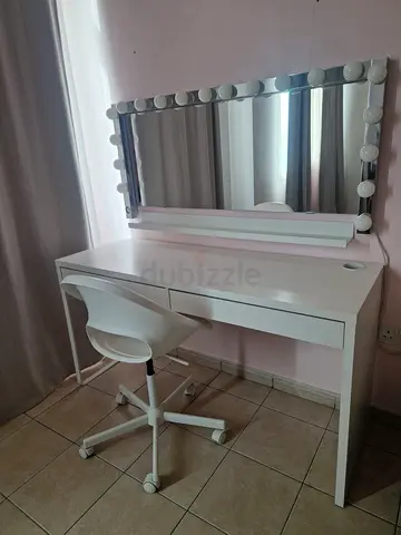 White dressing table with Hollywood mirror and swivel chair