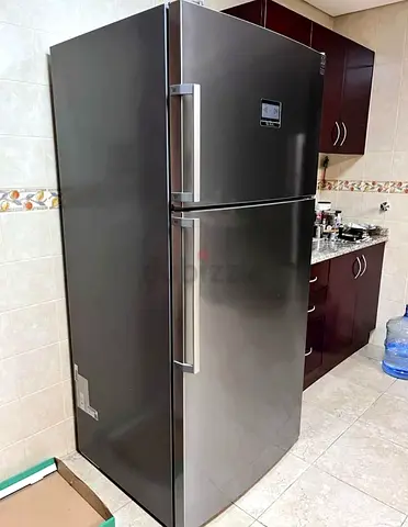 Bosch series 8 fridge freezer same like new condition