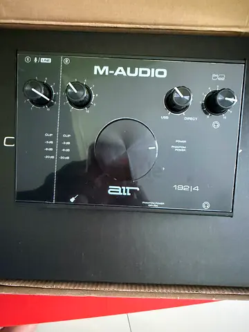 M-Audio AIR 192|4 Vocal Studio Pro – Complete Recording Bundle – Excellent Condition Never Used