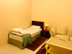 Very nice bed space in master room - Close to mall of Emaretis