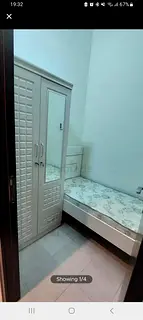 Single male partition