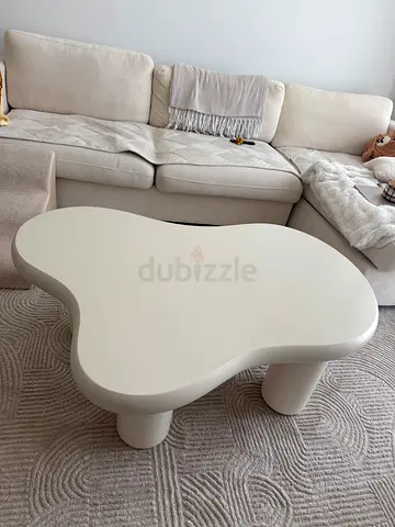 Modern Cloud-Shaped Coffee Table – AED 350