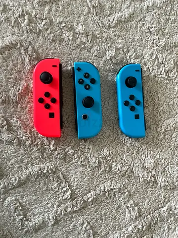 3 Nintendo Switch Joy-Cons for Parts