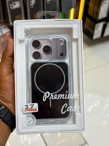 Clear Magnetic Premium Case for iPhone 17 Pro (New in Box)