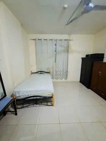 Executive /couples room available for rent