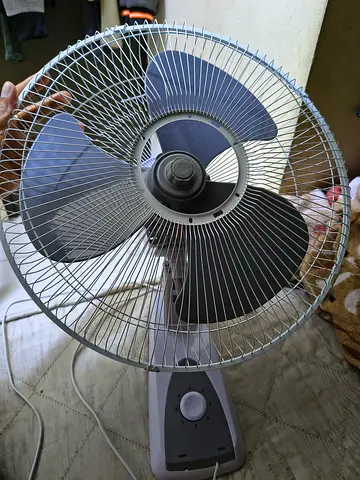 Wall Fan  Duke 16-Inch (Model: PGWF40-B) – Excellent Condition