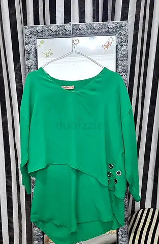 Green layered long-sleeve blouse with eyelet detail, size medium
