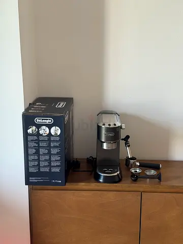 DeLonghi (Delonghi) Dedica Espresso Coffee Machine