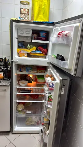Whirlpool fridge in very good condition