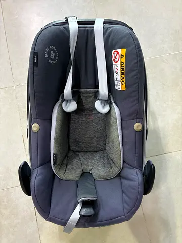 Maxi-Cosi Pebble i-Size Infant Car Seat — Good Condition — No Base