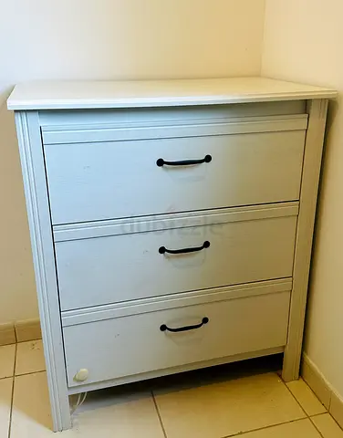 White 3-Drawer Chest of Drawers - Compact Storage