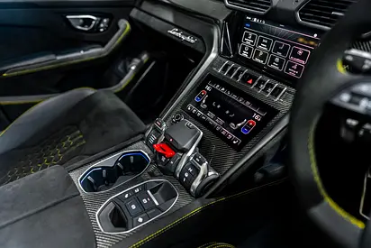 2023 Lamborghini URUS — миниатюра 10