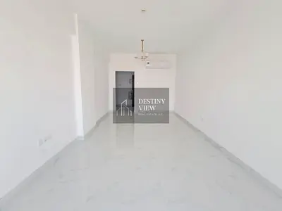 🏡 حب من أول نظرة | شقة غرفتين وصالة مع بلكونة | فقط 64,999 درهم سنوياً ✨