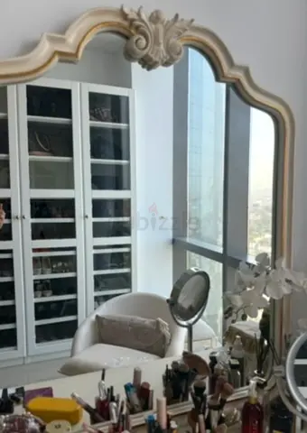 Elegant Beautiful Mirror x Vanity - Bedroom Set